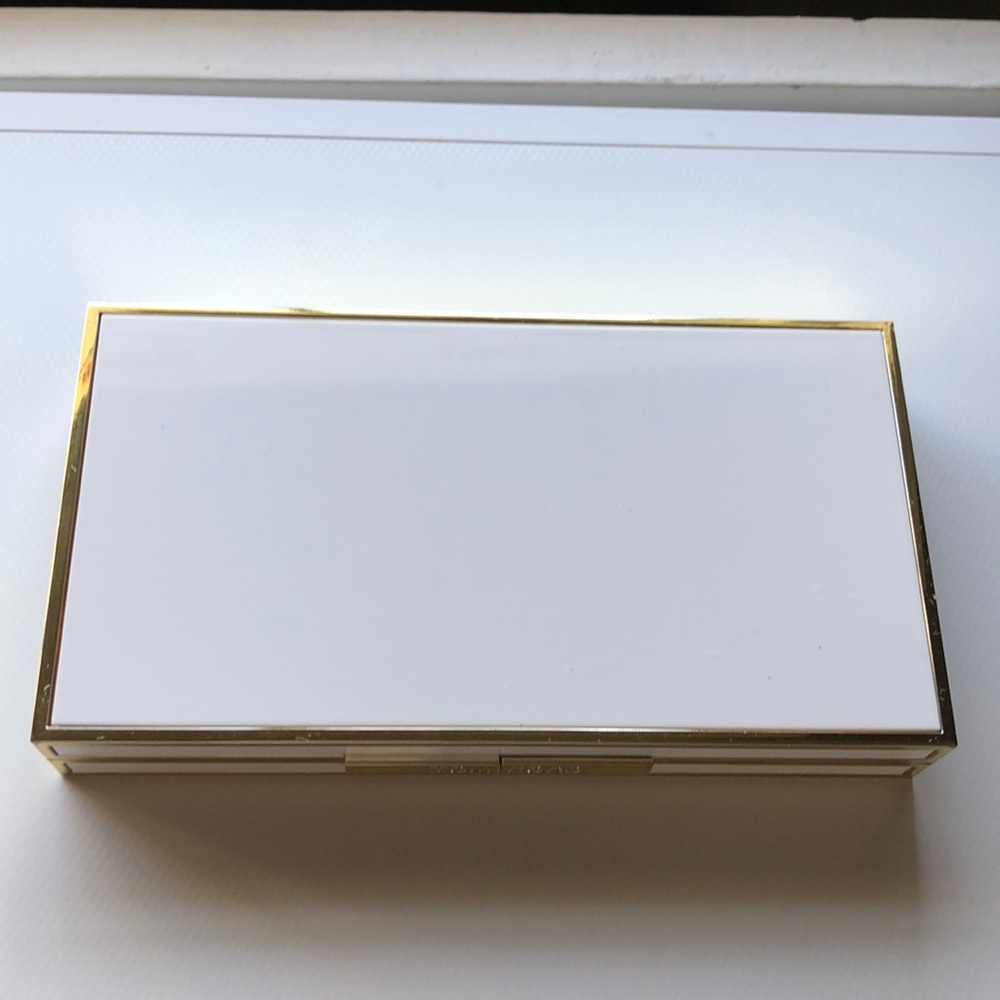 Tom Ford 02 warm palette